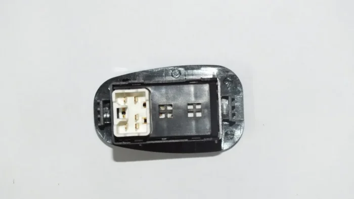 93580-25010 | Hyundai Accent Milenyum 2000-2002 Cam Açma Düğmesi Arka - Görsel 3