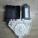 Kapı Cam Motoru Ön Sol 1T0959701L