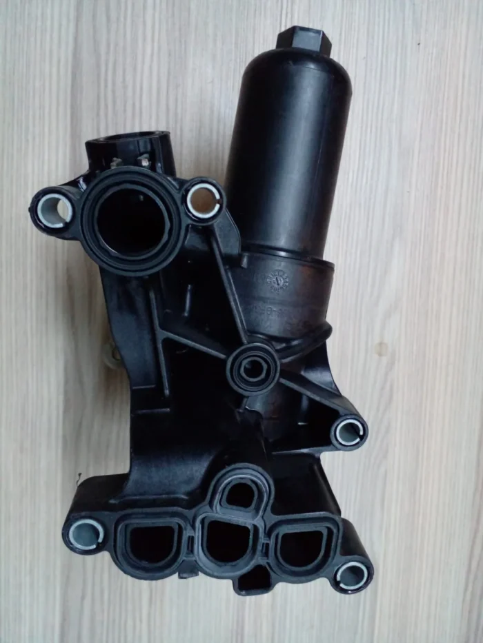 Yağ Filtre Kütüğü Komple 05L115389Q 05L115389AH 05L115389AF Golf 8 Passat Caddy A3 - Görsel 2