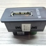 AUX USB MDI Bağlantı Paneli 5G0035222A Golf 2012-2017
